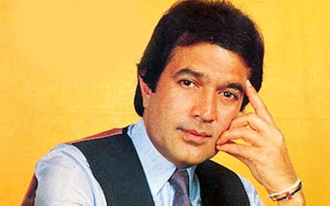 Rajesh Khanna suffered confidence issues on set of Swarg, shares co-star; recalls, “He was starting to get a little conscious” : Bollywood News
