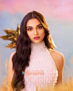 Saiee Manjrekar