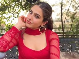Sara Ali Khan looks gorgeous dressed in the colour of love!