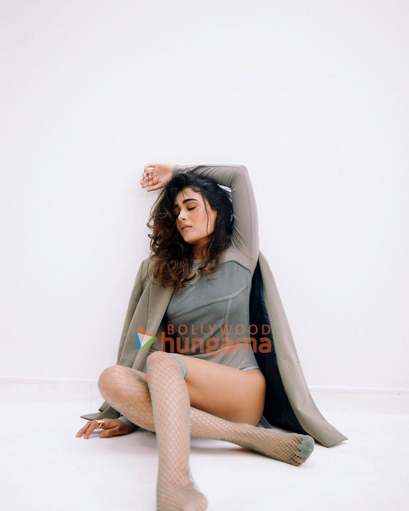 shalini pandey 2 40