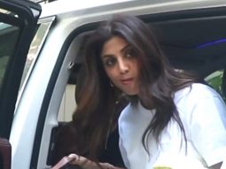 Shilpa Shetty gets clicked by paps in a casual outfit