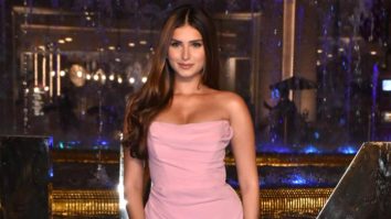 The Sutaria sisters, Tara & Pia look gorgeous donning satin gown