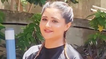 You are very hot Rashami Desai compliments paps