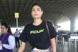 Athiya Shetty gets papped at the airport sporting cool casuals