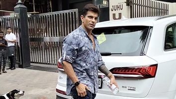 Bipasha Basu & Karan Singh Grover get clicked with daughter Devi