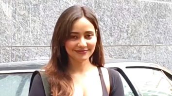 Fittest sibling duo! Neha Sharma & Aisha Sharma