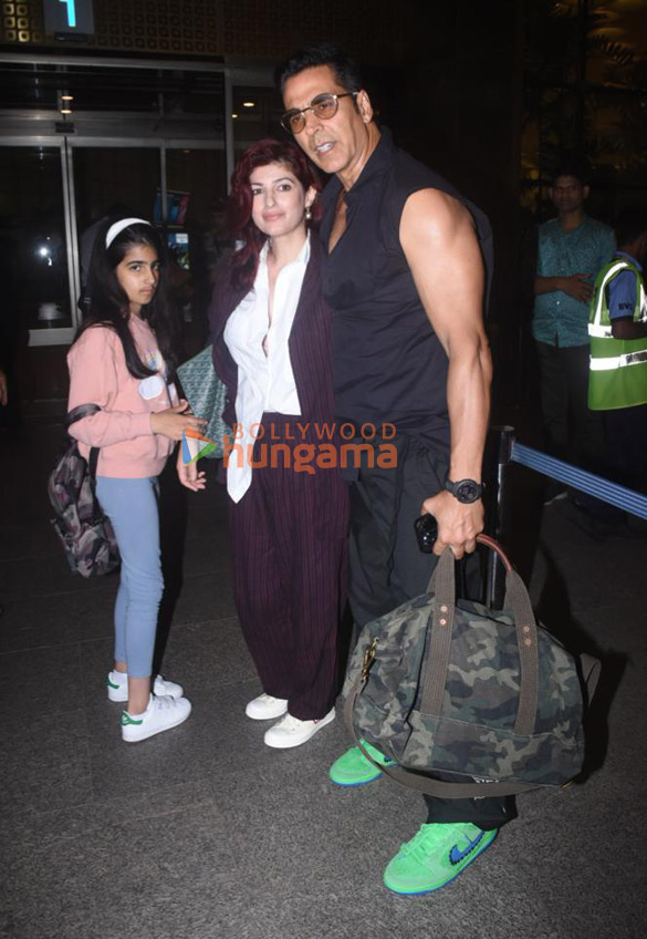 photos akshay kumar shruti haasan and others snapped at the airport 3