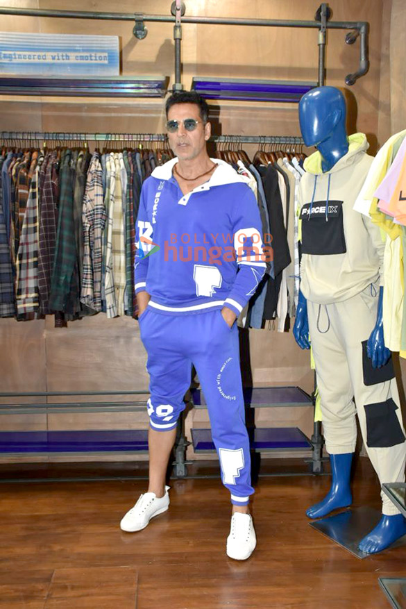 Photos: Akshay Kumar snapped at the office of his activewear brand Force IX Photos: Akshay Kumar snapped at the office of his activewear brand Force IX