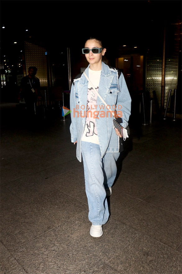 photos alia bhatt disha patani shibani dandekar farhan akhtar and others snapped at the airport 3