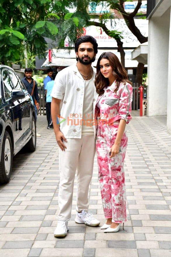 photos amaal mallik and aamna sharif snapped outside t series office in andheri 4