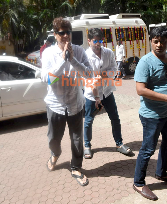photos celebs attend gufi paintals funeral 2