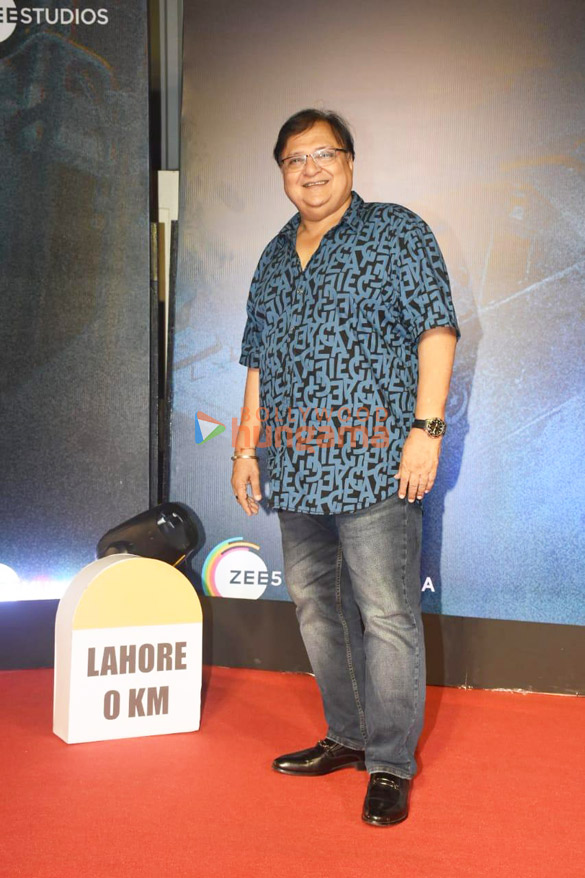photos celebs grace the premiere of gadar ek prem katha 5