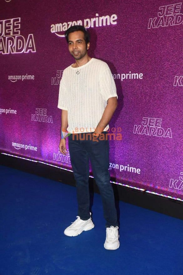 photos celebs grace the premiere of jee karda 899 3