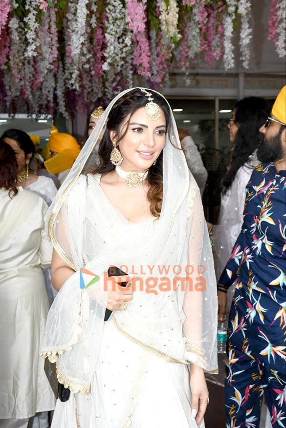 photos celebs grace the wedding ceremony of actress sonnalli seygall and hotelier ashesh sajnani 7