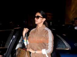 Photos: Deepika Padukone, Kartik Aaryan, Kiara Advani and others snapped at the airport