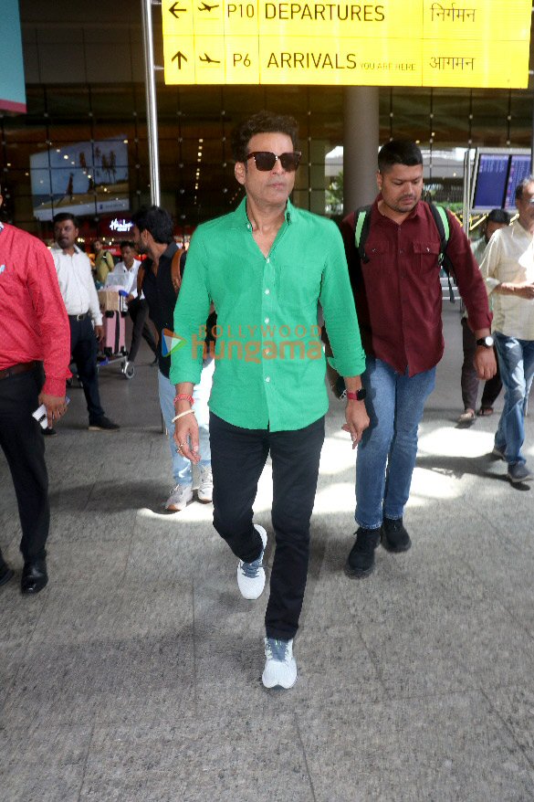 photos jacqueline fernandez manushi chhillar esha gupta and others snapped at the airport 5