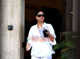 Photos: Kareena Kapoor Khan snapped outside her residence