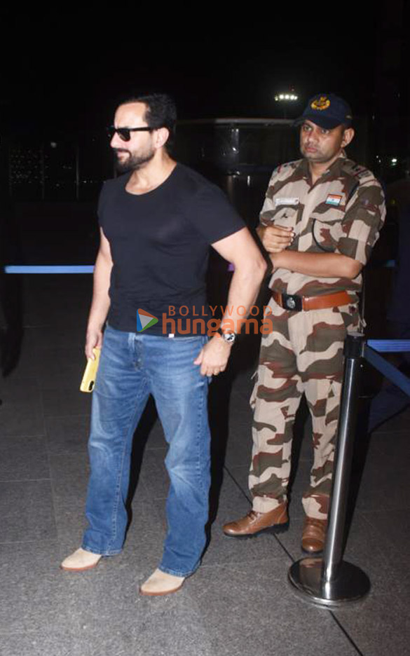 photos kirti sanon saif ali khan and ekta kapoor snapped at the airport 987 2