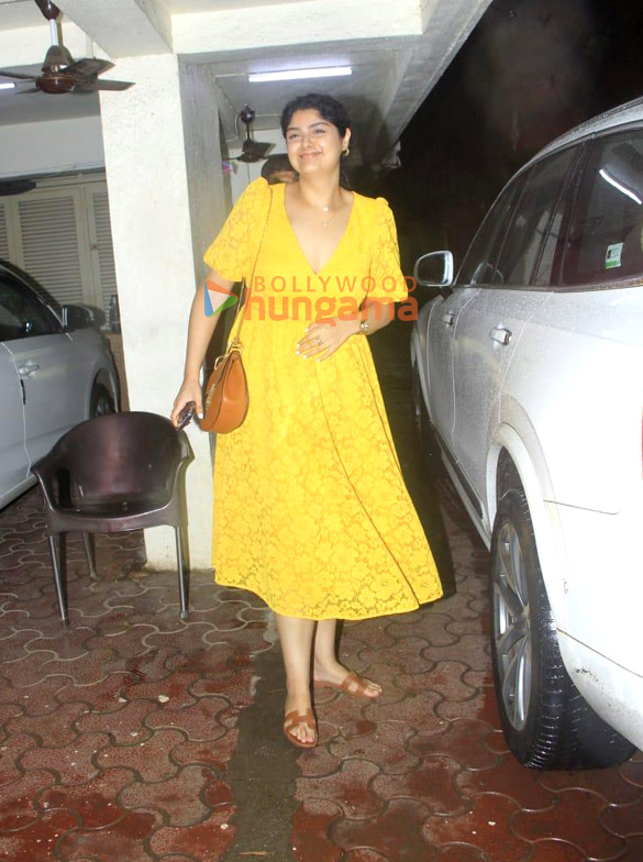 photos malaika arora anshula kapoor and rohan thakkar snapped at arjun kapoors house 2