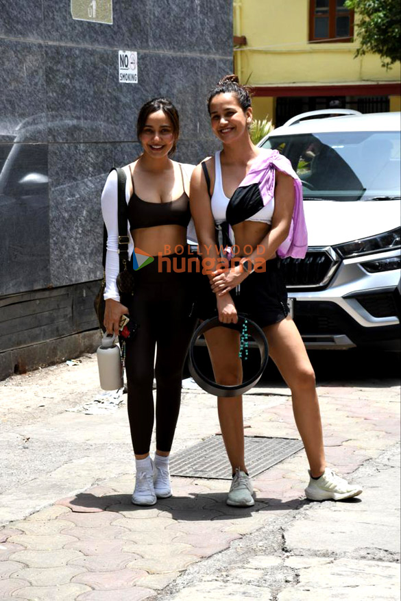 photos neha sharma and aisha sharma snapped outside the gym in bandra 3 10