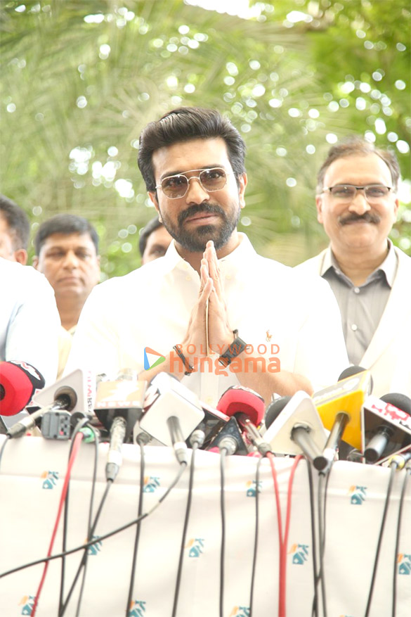 photos ram charan and wife upasana kamineni pose with their newborn daughter 3