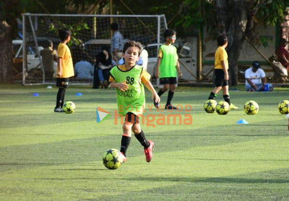 photos saif ali khan taimur ali khan and laksshya kapoor snapped at football ground in juhu 5