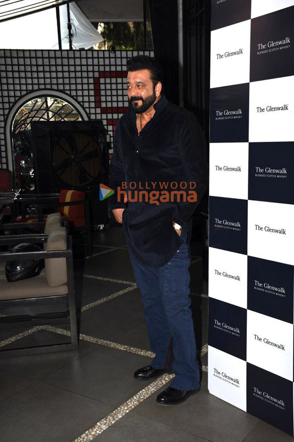 photos sanjay dutt spotted in khar 3 2