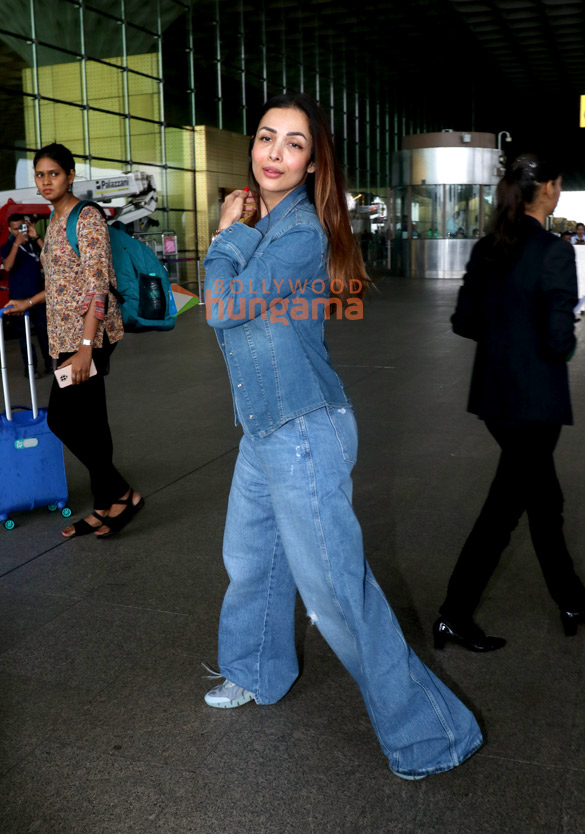 photos sara ali khan and malaika arora snapped at the airport 2
