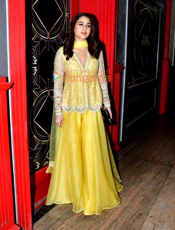 photos sara ali khan snapped in andheri 3 3