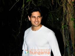 Photos: Sidharth Malhotra snapped at a dubbing studio in Bandra