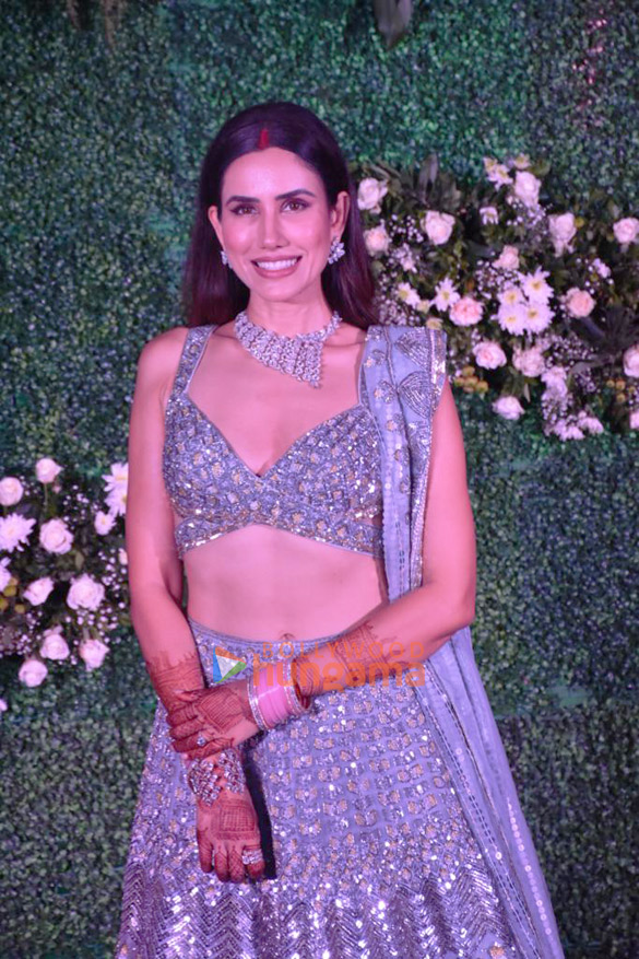 photos sonnalli seygall and ashesh sajnanis wedding reception 65 1