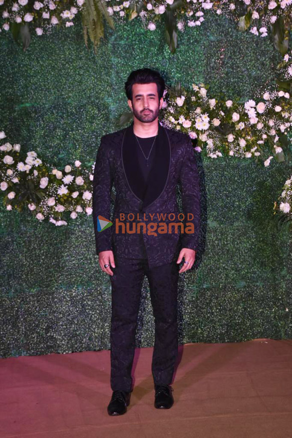 photos sonnalli seygall and ashesh sajnanis wedding reception 677 3