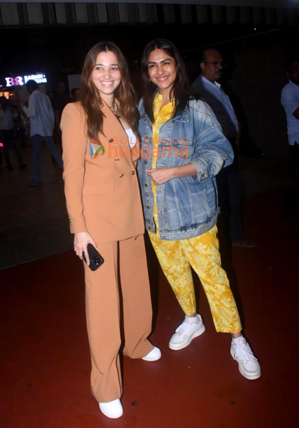photos tamannaah bhatia and mrunal thakur snapped at the airport 1