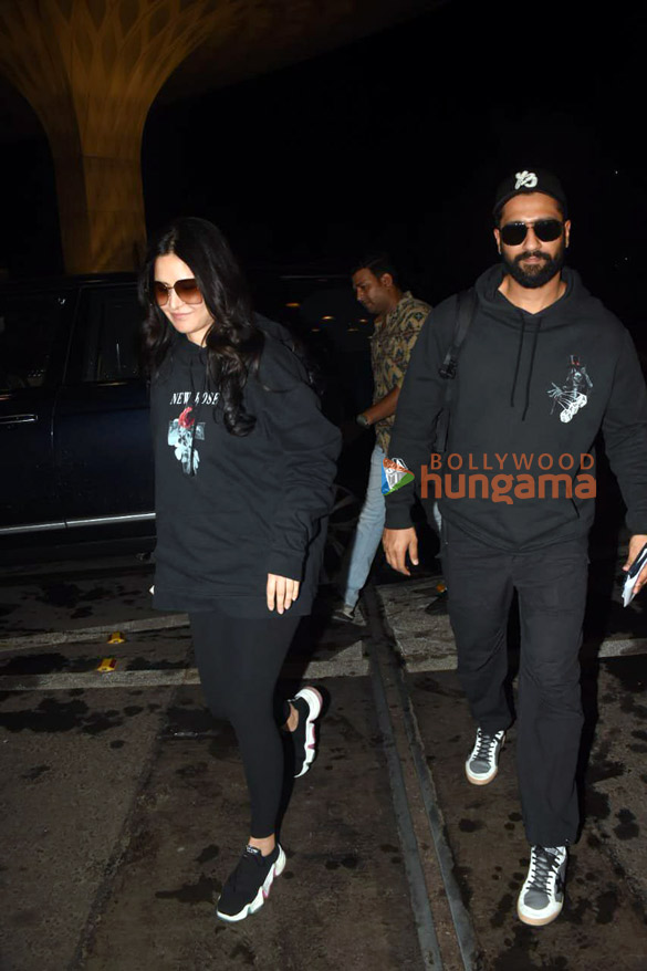 Photos: Vicky Kaushal, Katrina Kaif, Alia Bhatt and others snapped at the airport Photos: Vicky Kaushal, Katrina Kaif, Alia Bhatt and others snapped at the airport
