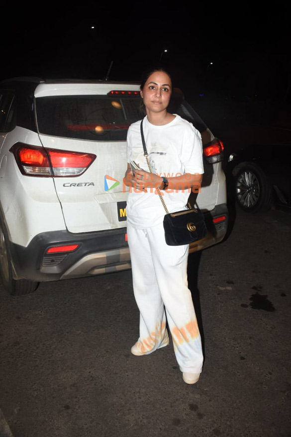 photos vicky kaushal katrina kaif alia bhatt and hina khan snapped at the airport 3