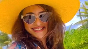 Rakul Preet Singh’s holiday videos leaves us craving for more!