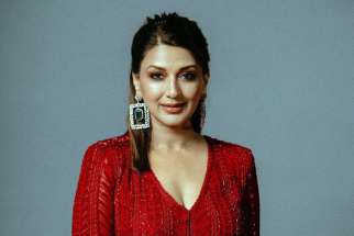 322px x 215px - Sonali Bendre, Filmography, Movies, Sonali Bendre News, Videos, Songs,  Images, Box Office, Trailers, Interviews - Bollywood Hungama