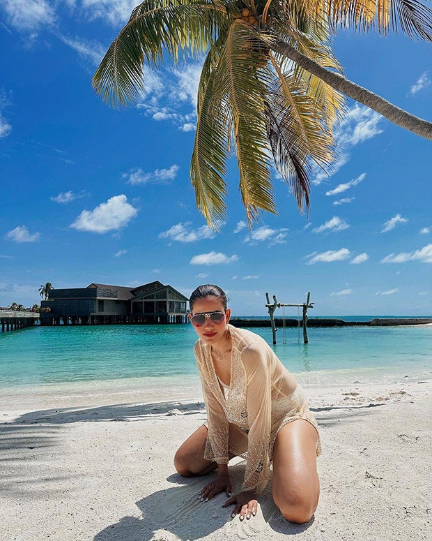 Sonnalli Seygall gives a peek into her fairytale honeymoon in Maldives featuring beach and bikini