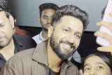 Such a humble gesture! Vicky Kaushal poses with fans for a selfie