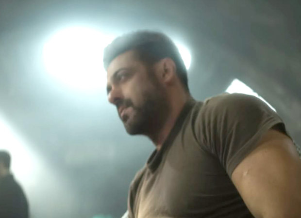 Tiger 3: Salman Khan performs rooftop action scene, video goes viral  Tiger 3: Salman Khan performs rooftop action scene, video goes viral