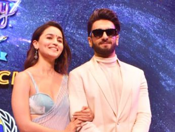 Alia Bhatt & Ranveer Singh aka Rocky & Rani Play I Have/I Have Not at IIMUN event | Karan Johar