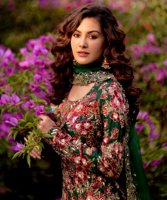 amyra dastur 3 48