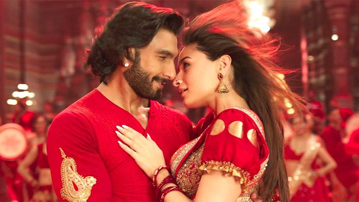 Dhindhora Baje Re: Rocky Aur Rani Kii Prem Kahaani | Ranveer Singh | Alia Bhatt Dhindhora Baje Re: Rocky Aur Rani Kii Prem Kahaani | Ranveer Singh | Alia Bhatt