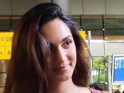 Kiara Advani smiles as she gets clicked by paps at the airport