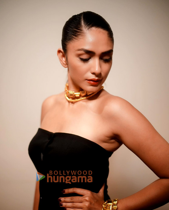 mrunal thakur 4 63