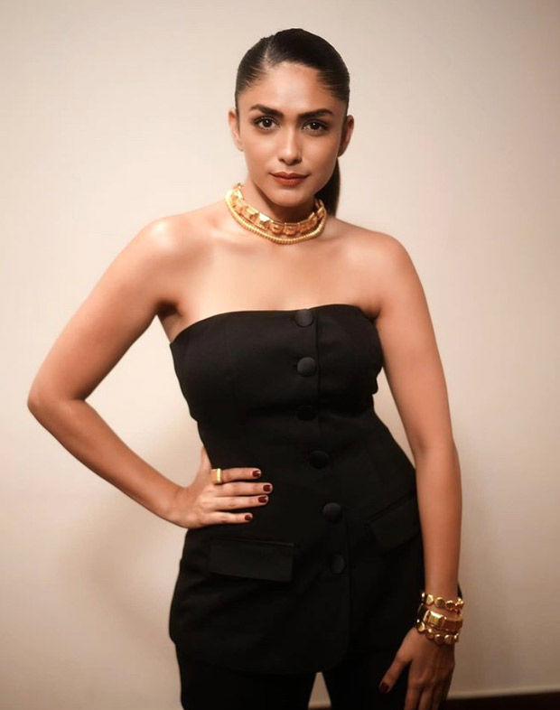 Mrunal Thakur serves the freshest look on the block in black co-ord set for Bawaal premiere