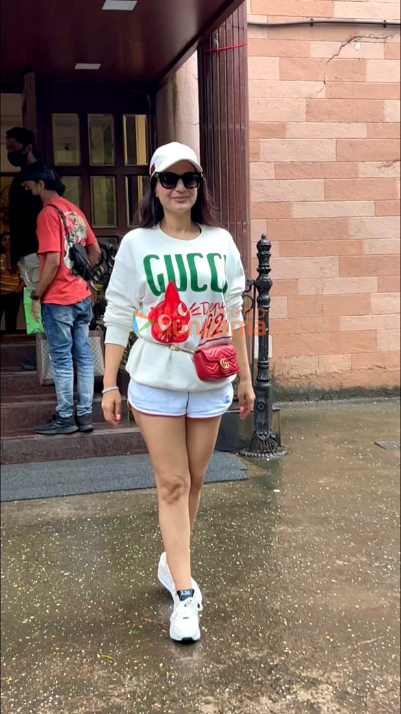 photos ameesha patel snapped at a dubbing studio in andheri 2