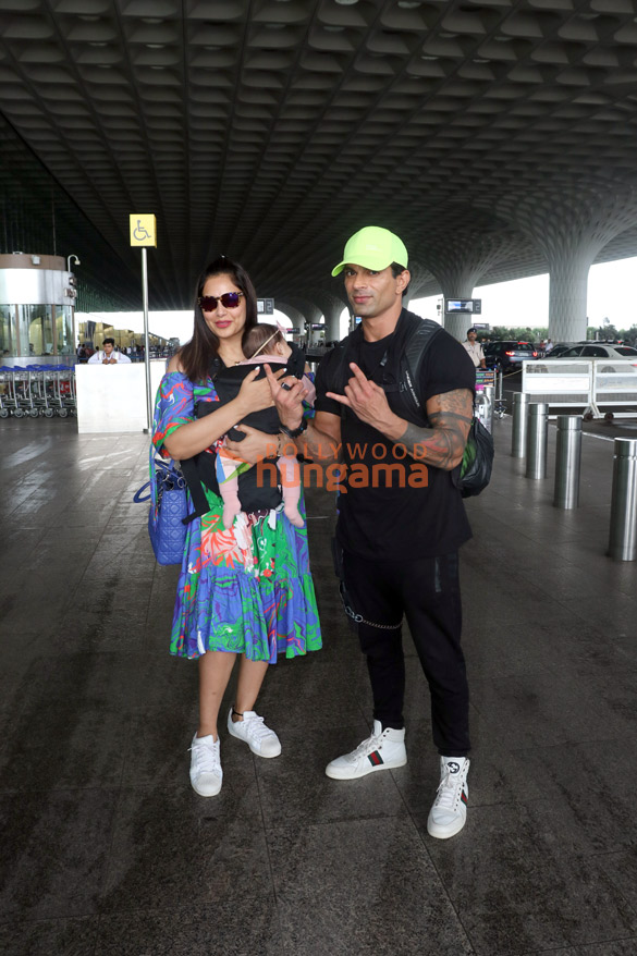 photos bipasha basu karan singh grover and anupam kher snapped at the airport 1