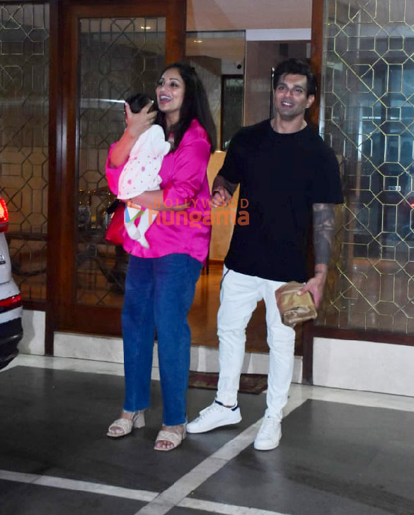 photos bipasha basu and karan singh grover snapped in bandra 4 3