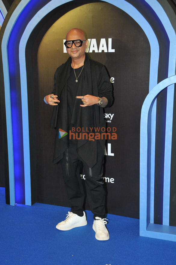 photos celebs grace the premiere of bawaal 777 10